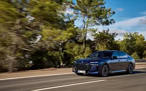 Cars wallpapers BMW i7 M70 xDrive (Frozen Tanzanite Blue) - 2023