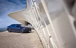 Cars wallpapers BMW i7 M70 xDrive (Frozen Tanzanite Blue) - 2023