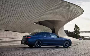 Cars wallpapers BMW i7 M70 xDrive (Frozen Tanzanite Blue) - 2023