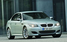 BMW M5 Sedan - 2004