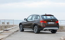 Cars wallpapers BMW X1 - 2009
