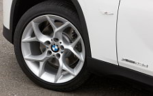 Cars wallpapers BMW X1 - 2009