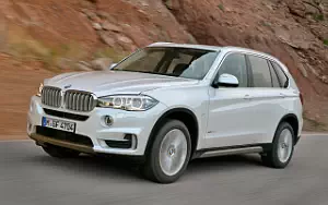 Cars wallpapers BMW X5 xDrive30d - 2013