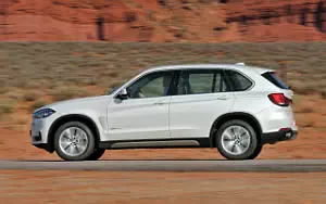 Cars wallpapers BMW X5 xDrive30d - 2013