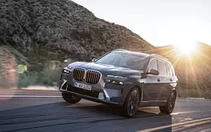 Cars wallpapers BMW X7 xDrive40i - 2022