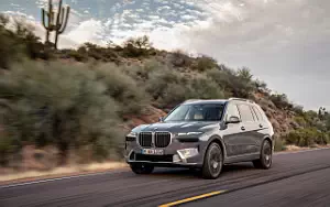 Cars wallpapers BMW X7 xDrive40i - 2022