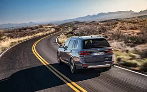 Cars wallpapers BMW X7 xDrive40i - 2022