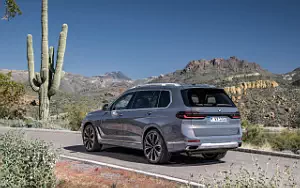 Cars wallpapers BMW X7 xDrive40i - 2022