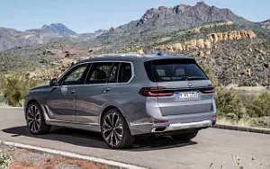 Cars wallpapers BMW X7 xDrive40i - 2022