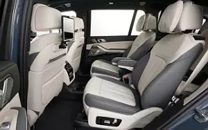 Cars wallpapers BMW X7 xDrive40i - 2022