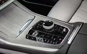 Cars wallpapers BMW X7 xDrive40i - 2022