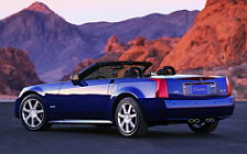 Cars wallpapers Cadillac XLR 2004