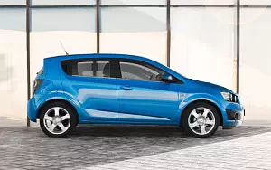 Cars wallpapers Chevrolet Aveo - 2011