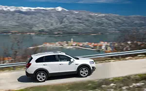 Cars wallpapers Chevrolet Captiva - 2013