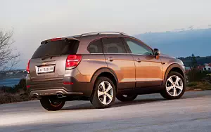 Cars wallpapers Chevrolet Captiva - 2013