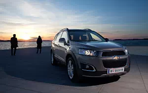 Cars wallpapers Chevrolet Captiva - 2013