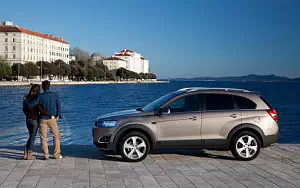 Cars wallpapers Chevrolet Captiva - 2013