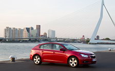 Cars wallpapers Chevrolet Cruze Hatchback - 2011