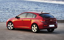 Cars wallpapers Chevrolet Cruze Hatchback - 2011