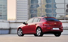 Cars wallpapers Chevrolet Cruze Hatchback - 2011