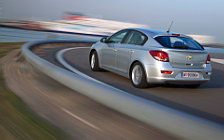 Cars wallpapers Chevrolet Cruze Hatchback - 2011