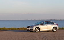 Cars wallpapers Chevrolet Cruze Hatchback - 2011