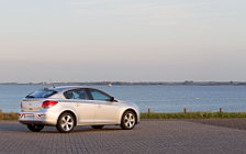 Cars wallpapers Chevrolet Cruze Hatchback - 2011