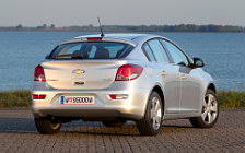 Cars wallpapers Chevrolet Cruze Hatchback - 2011