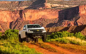 Cars wallpapers Chevrolet Colorado ZR2 Extended Cab Duramax Diesel - 2017