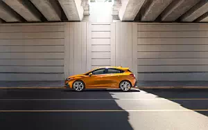 Cars wallpapers Chevrolet Cruze Premier RS Hatchback - 2017