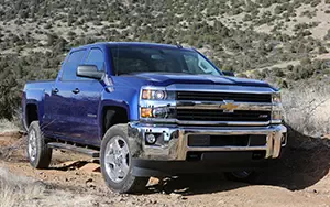 Cars wallpapers Chevrolet Silverado 2500 HD LT Z71 Crew Cab - 2014