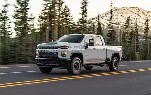 Cars wallpapers Chevrolet Silverado 2500 HD Custom Crew Cab - 2019