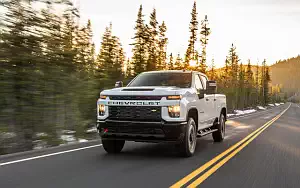 Cars wallpapers Chevrolet Silverado 2500 HD Custom Crew Cab - 2019