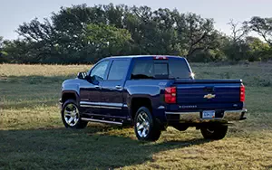 Cars wallpapers Chevrolet Silverado Z71 Crew Cab - 2013