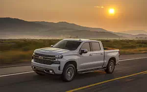 Cars wallpapers Chevrolet Silverado High Country Crew Cab - 2018