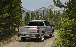 Cars wallpapers Chevrolet Silverado LT Crew Cab - 2018