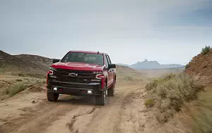 Cars wallpapers Chevrolet Silverado LT Z71 Trailboss Crew Cab - 2018