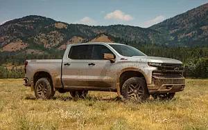 Cars wallpapers Chevrolet Silverado LT Z71 Trailboss Crew Cab - 2018