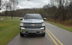 Cars wallpapers Chevrolet Silverado LTZ Z71 Crew Cab - 2018