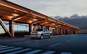 Cars wallpapers Chevrolet Silverado LTZ Z71 Crew Cab - 2018