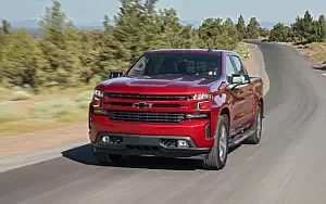 Cars wallpapers Chevrolet Silverado RST Z71 Duramax Crew Cab - 2019