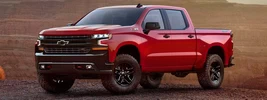 Chevrolet Silverado LT Z71 Trailboss Crew Cab - 2018