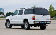 Cars wallpapers Chevrolet Suburban - 2002