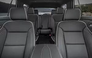Cars wallpapers Chevrolet Traverse Premier - 2021