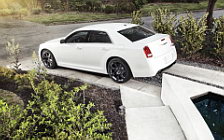 Cars wallpapers Chrysler 300 SRT8 - 2012