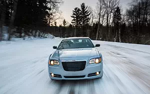 Cars wallpapers Chrysler 300 Glacier - 2013