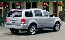 Cars wallpapers Chrysler Aspen - 2007