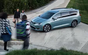 Cars wallpapers Chrysler Pacifica Hybrid - 2016