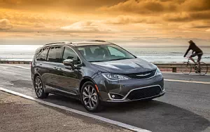 Cars wallpapers Chrysler Pacifica Limited - 2016