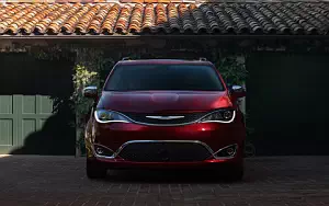 Cars wallpapers Chrysler Pacifica Limited - 2016